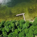 Дом отдыха Mazury Witaja - Nowoczesny Dom Nad Jeziorem *